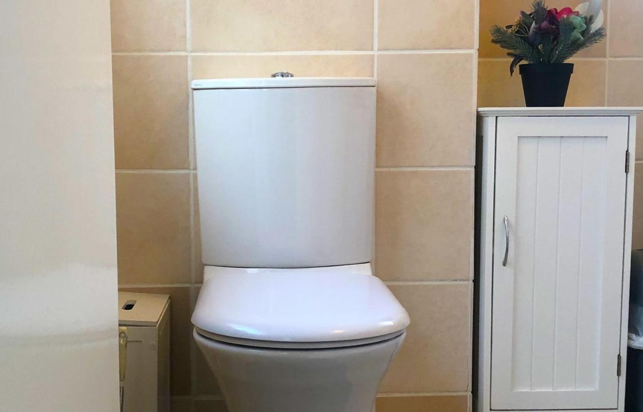 33Sm Dreams Unlimited Serviced Accommodation- Staines - Heathrow Stanwell Eksteriør billede