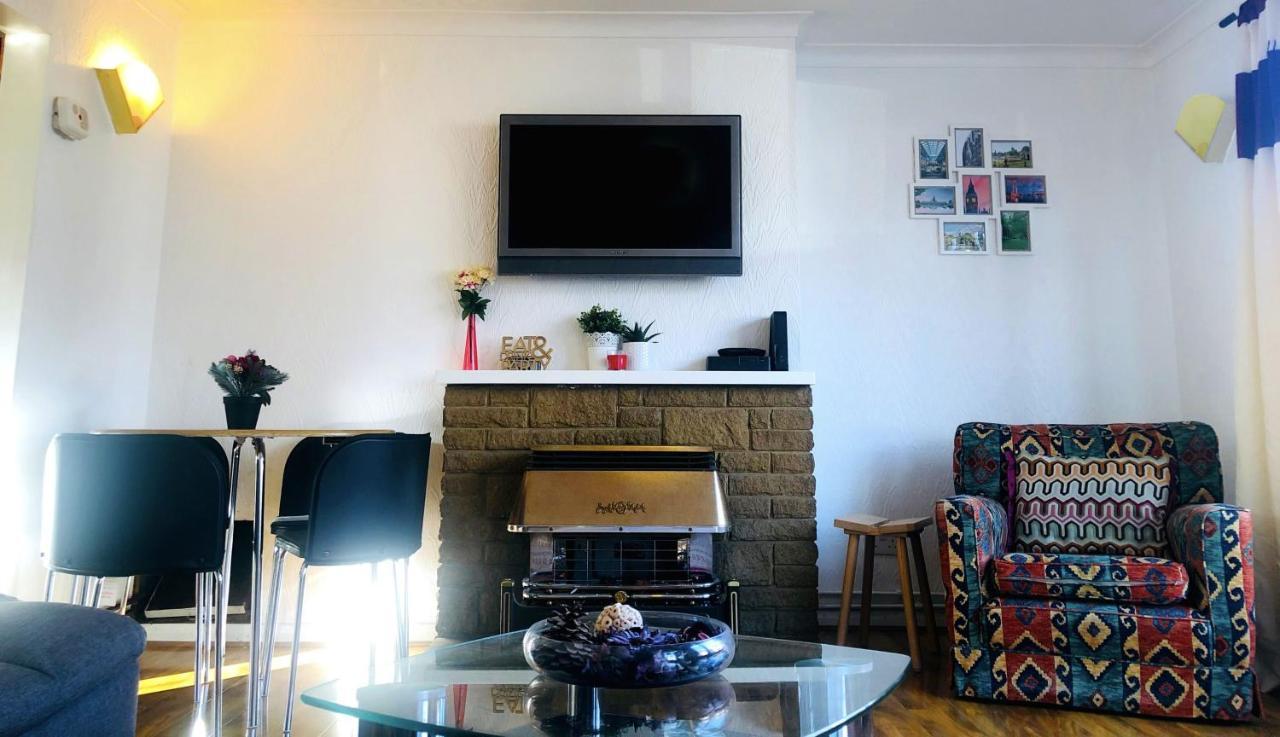 33Sm Dreams Unlimited Serviced Accommodation- Staines - Heathrow Stanwell Eksteriør billede