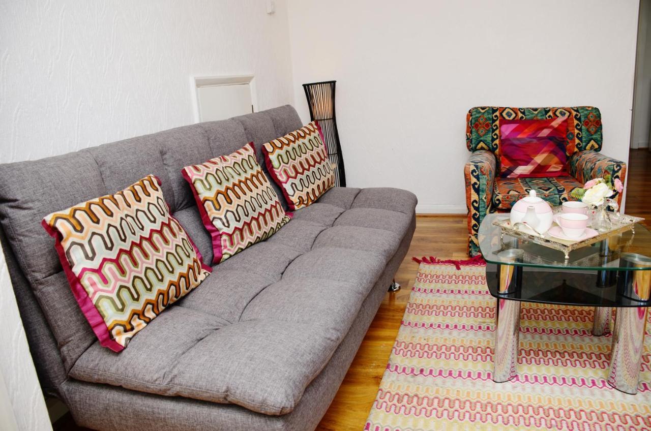 33Sm Dreams Unlimited Serviced Accommodation- Staines - Heathrow Stanwell Eksteriør billede
