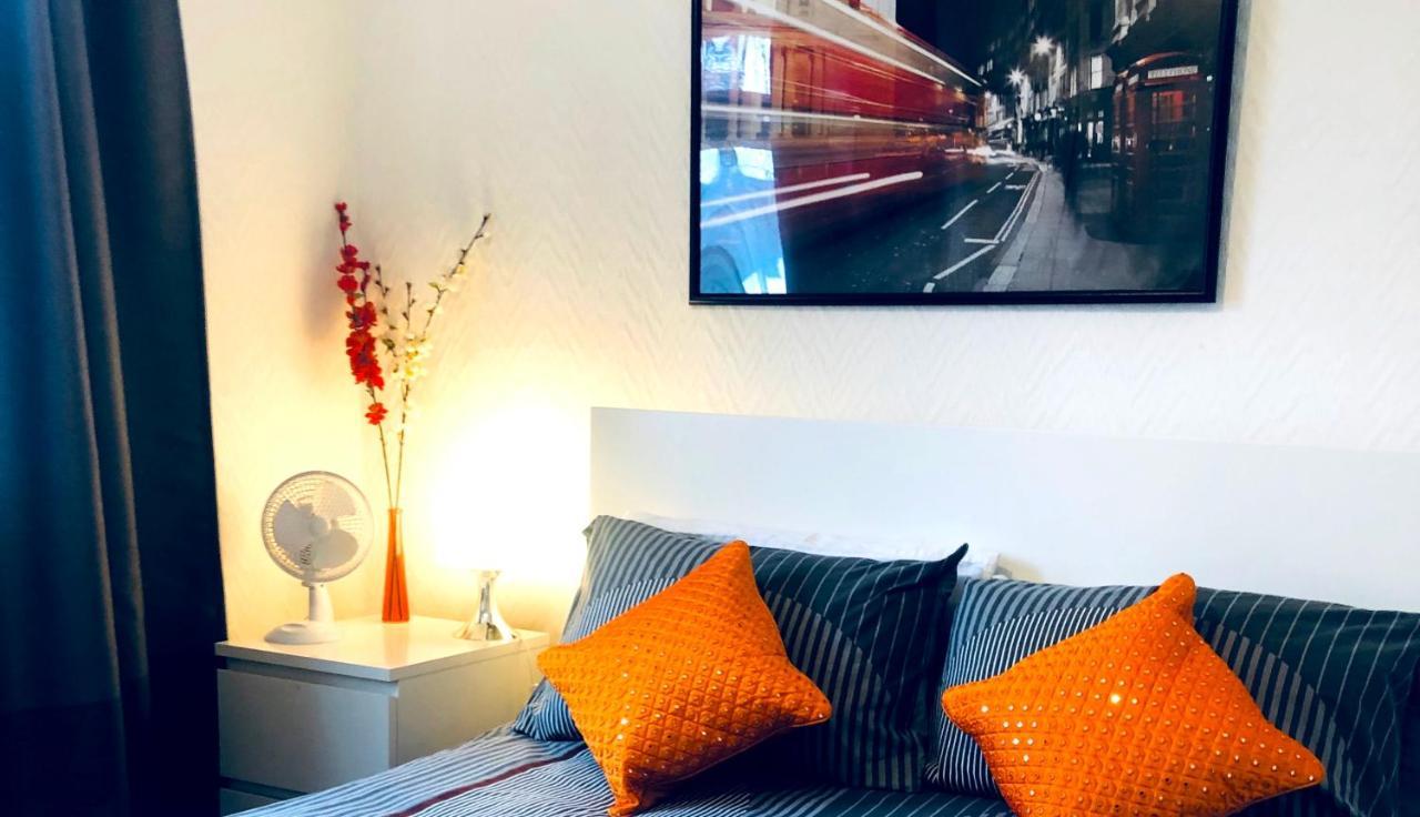 33Sm Dreams Unlimited Serviced Accommodation- Staines - Heathrow Stanwell Eksteriør billede